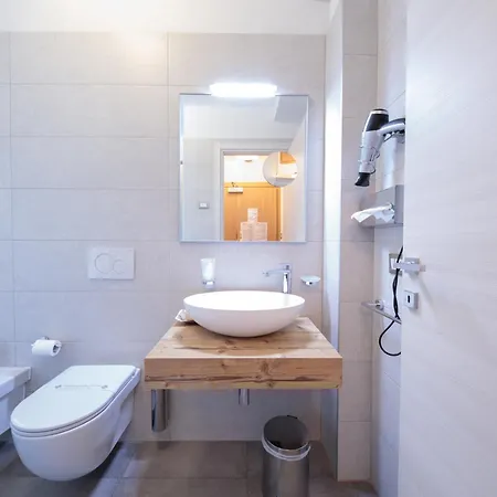 Hotel Centrale 3*