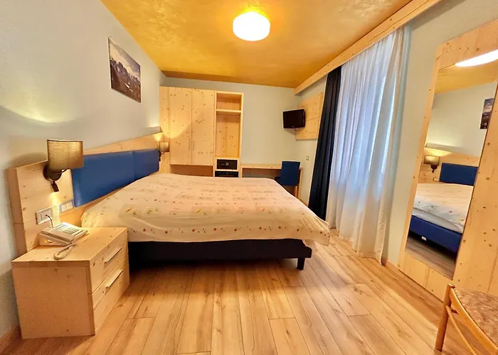 Hotel Centrale Szálloda Auronzo di Cadore