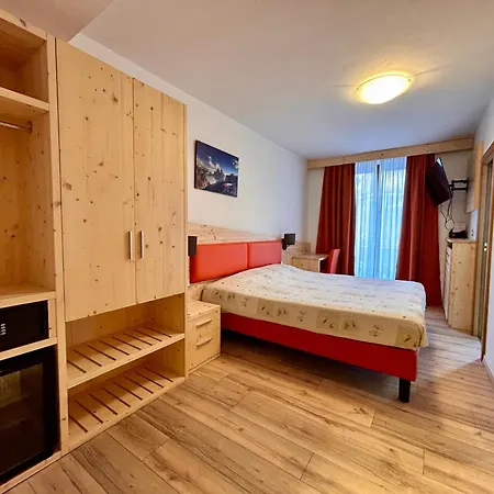 Hotel Centrale فندق 3*