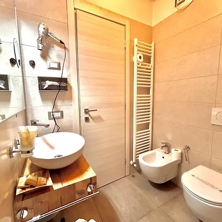 Hotel Centrale Otel